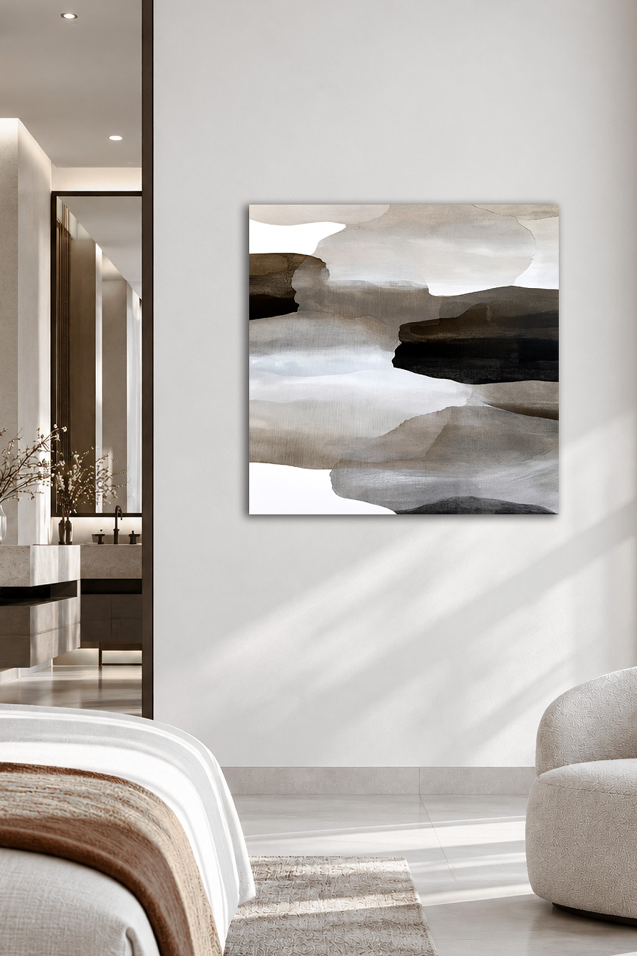 TERRA N°1 abstraktes Leinwandbild in Taupe und Erdtönen in einem hellen modernen Hotelzimmer