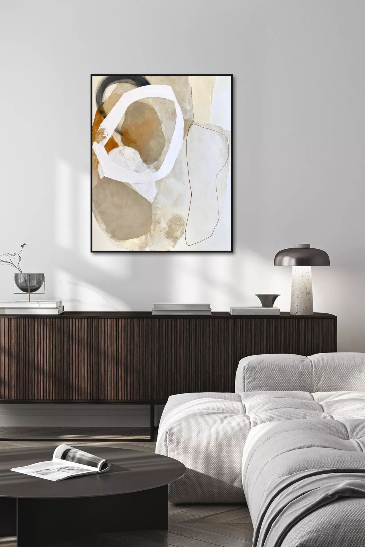 SOHO CLUB abstraktes Leinwandbild in modernem Wohnzimmer mit dunklem Sideboard
