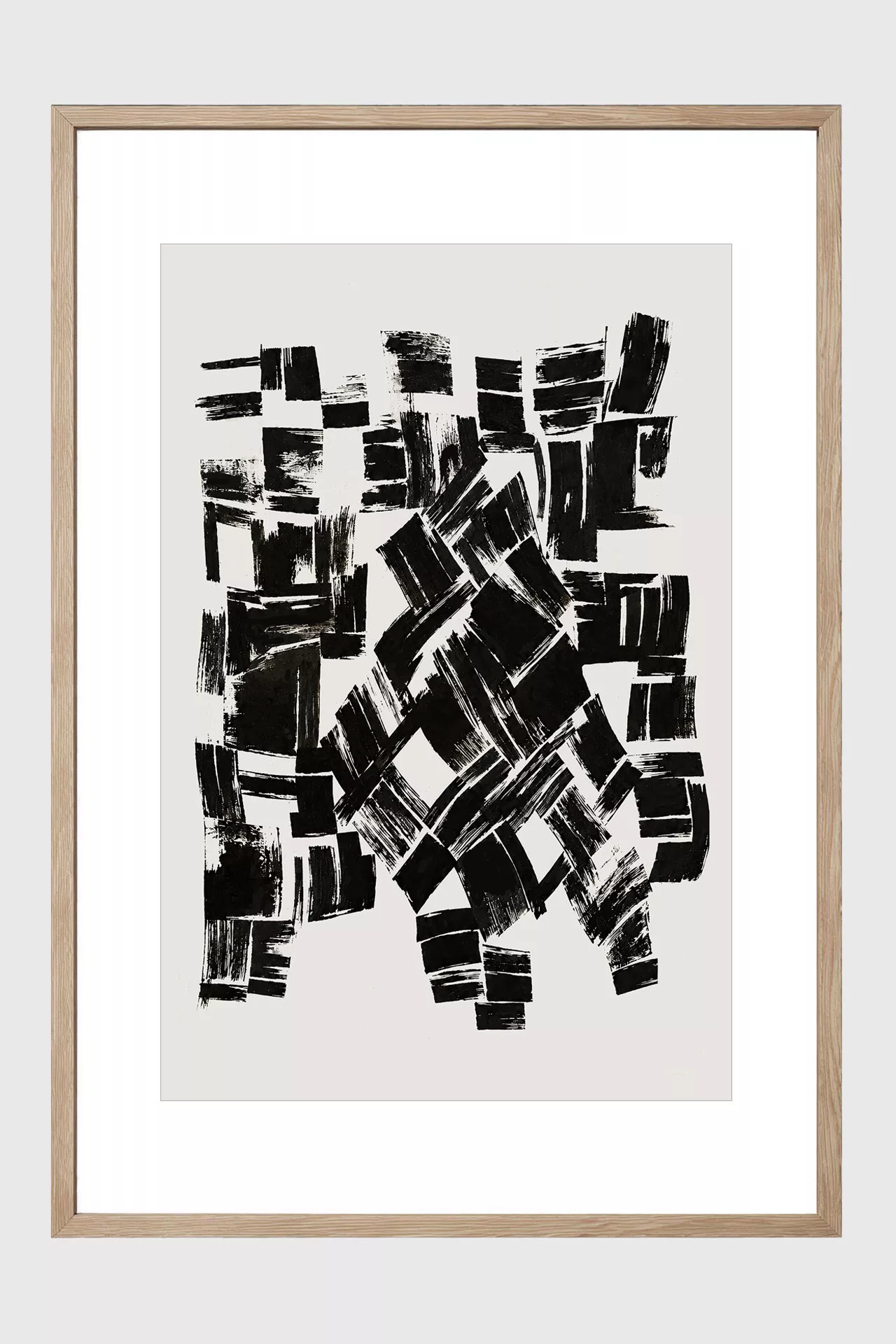 SÉQUENCE gerahmter Fine Art Print mit abstrakter schwarzer Grafik auf warmem Off-White im Rahmen aus Eiche Natur