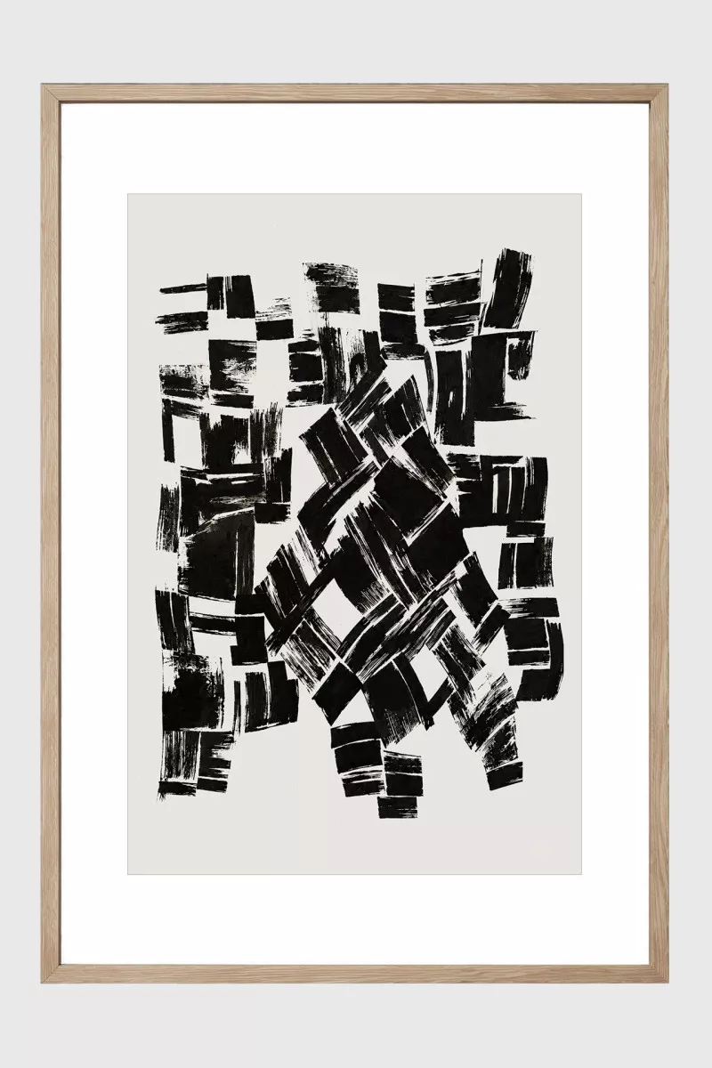 SÉQUENCE gerahmter Fine Art Print mit abstrakter schwarzer Grafik auf warmem Off-White im Rahmen aus Eiche Natur